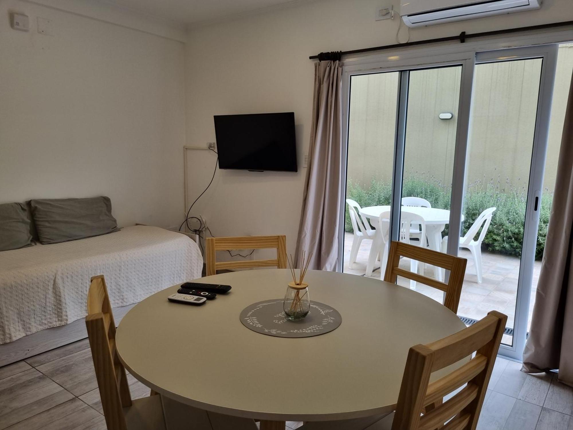 Excelente Departamento Con Patio Apartment Salta